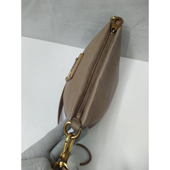 Marc By Marc Jacobs Brown Pebbled Leather Zipper Closure Small Crossbody Bag - Picture 10 of 16